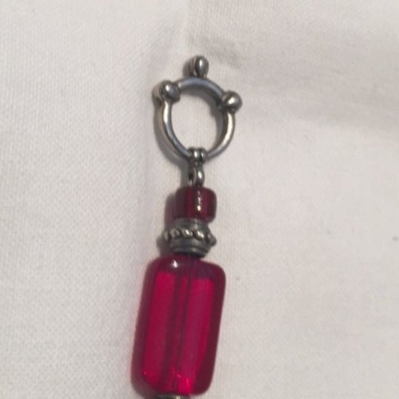 🌟HP🌟Red & Silver Bracelet - Picture 4 of 6